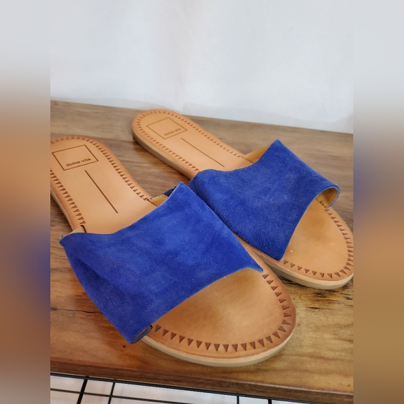 DOLCE vita blue and tan sandals. Size 8.5. GUC minor separation at seam - Picture 7 of 7